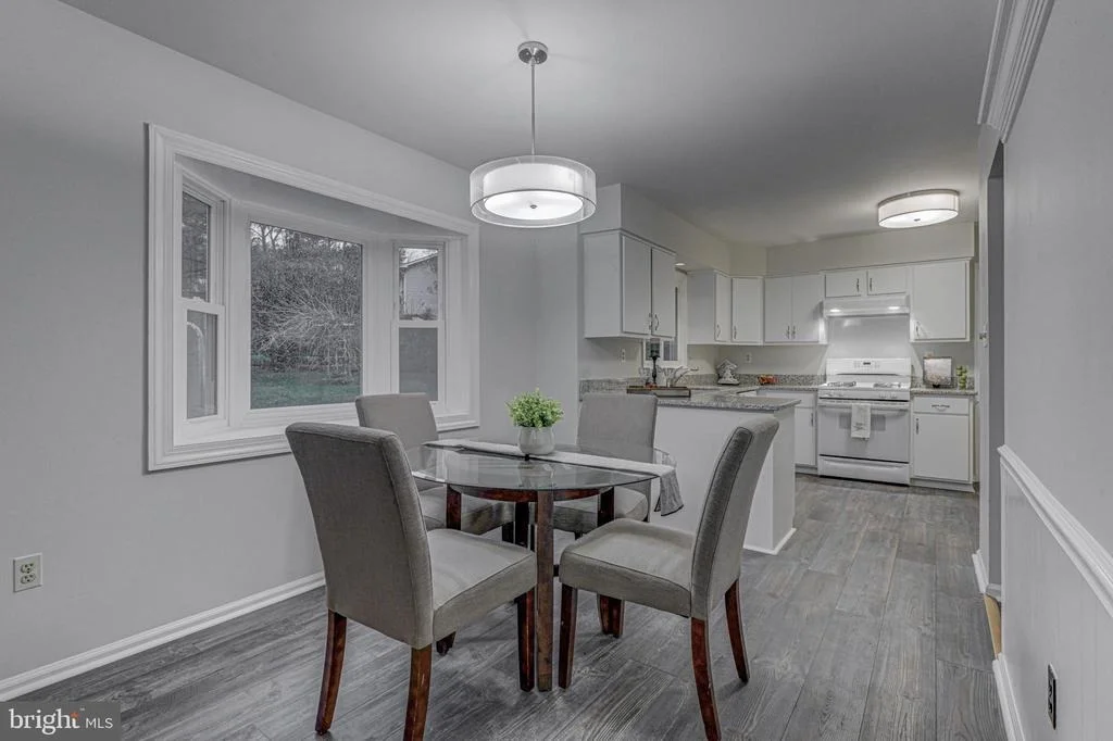 Photo of 2015 MAYFLOWER DRIVE