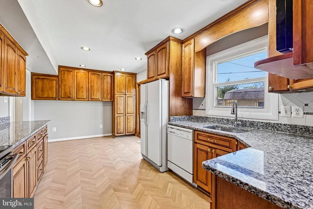 Photo of 4428 MIDDLE RIDGE DRIVE