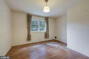 Photo of 321 SOUTHWEST DRIVE