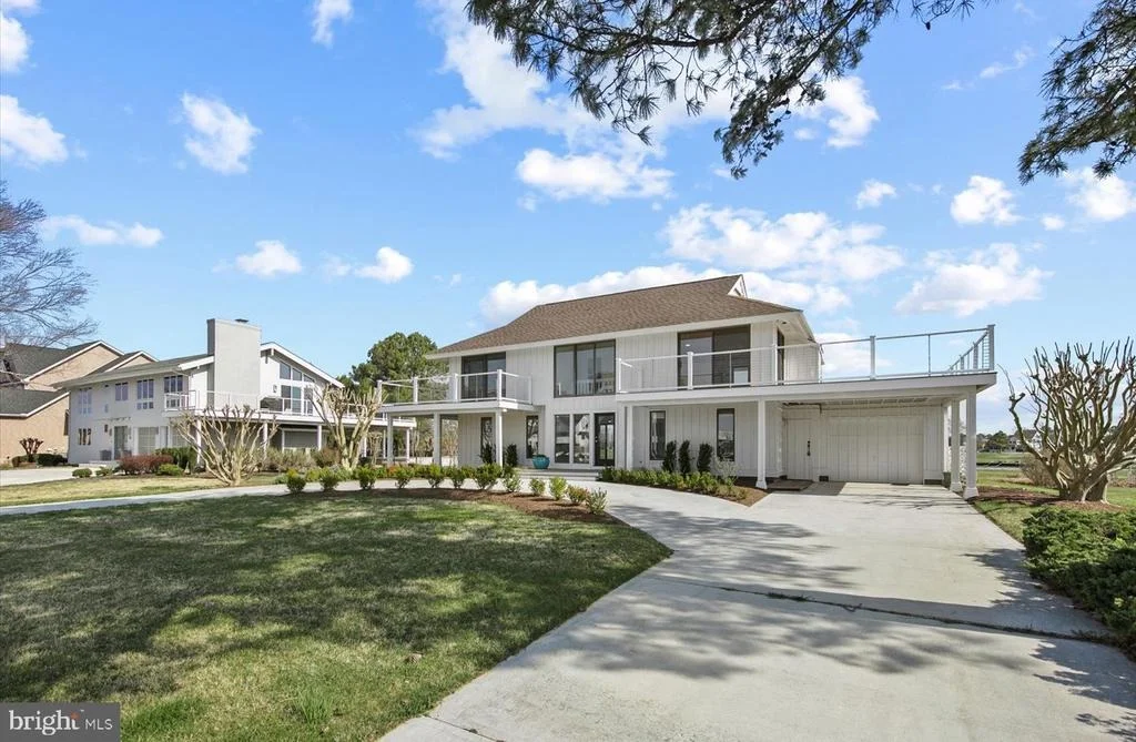 Photo of 128 WEST SIDE DRIVE