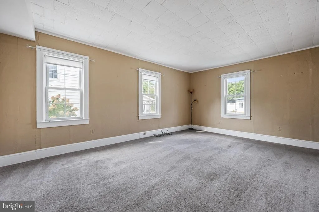 Photo of 305 WALNUT STREET