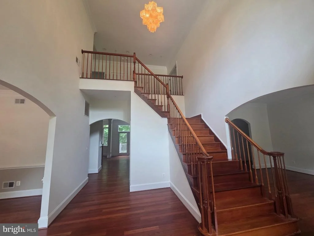 Photo of 6405 CHEW ROAD