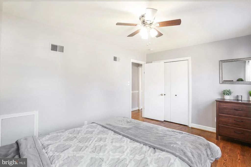 Photo of 707 HOLLYWOOD AVENUE