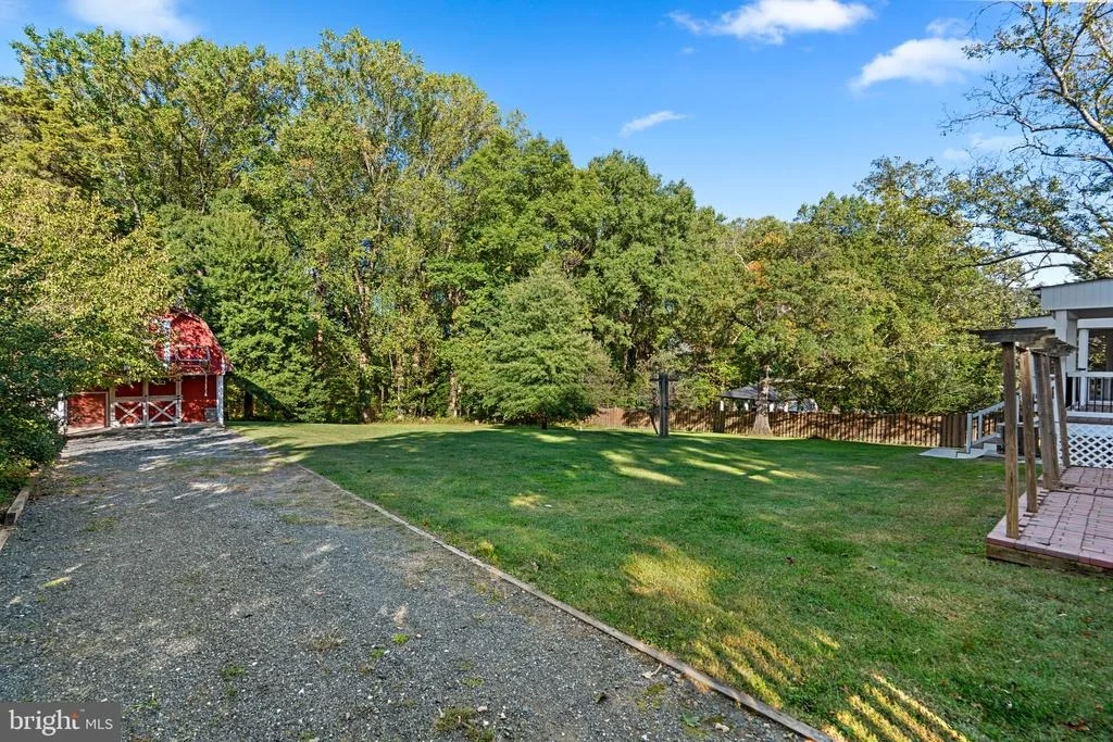 Photo of 7908 BROOKLYN BRIDGE ROAD