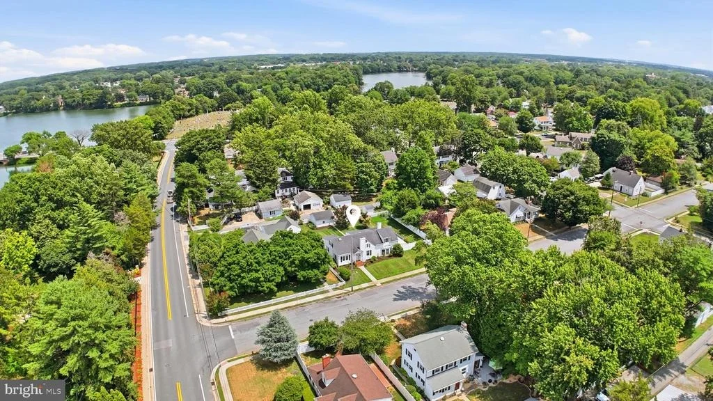 Photo of 727 N GOVERNORS AVENUE