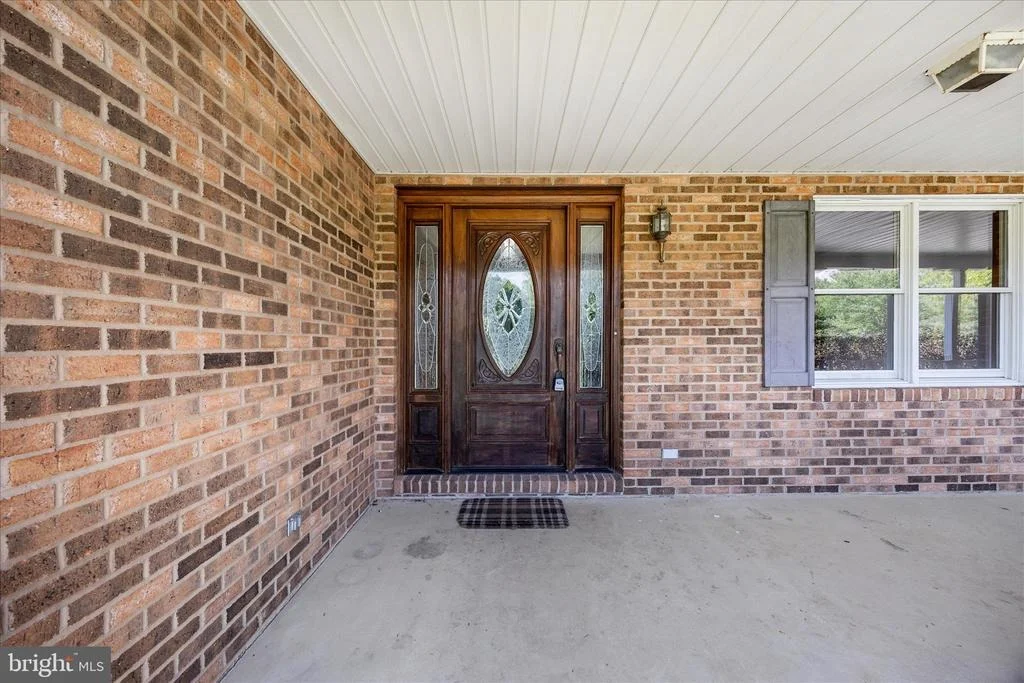 Photo of 19231 DEER PATH
