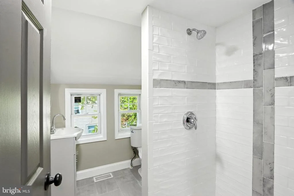 Photo of 310 AUDREY AVENUE