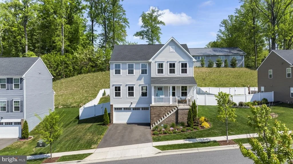 Photo of 2944 HERITAGE DRIVE