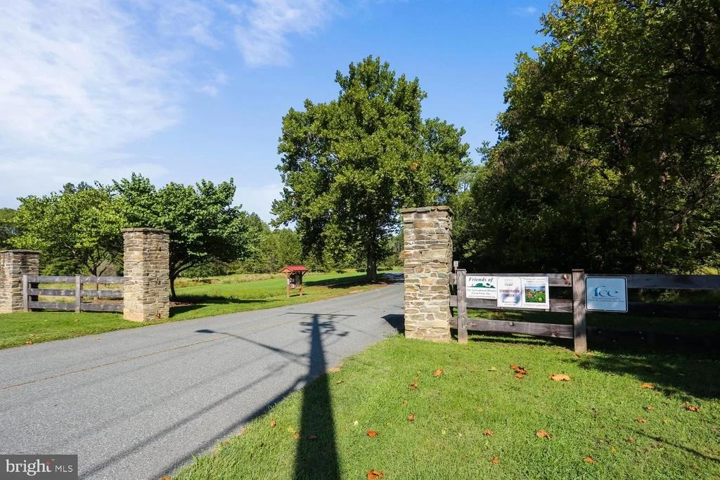 Photo of 205 TULIP DRIVE