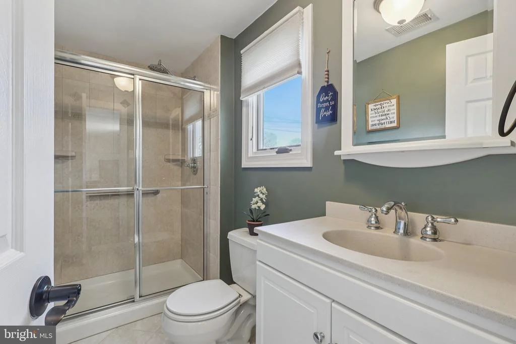 Photo of 6 RYDAL DRIVE