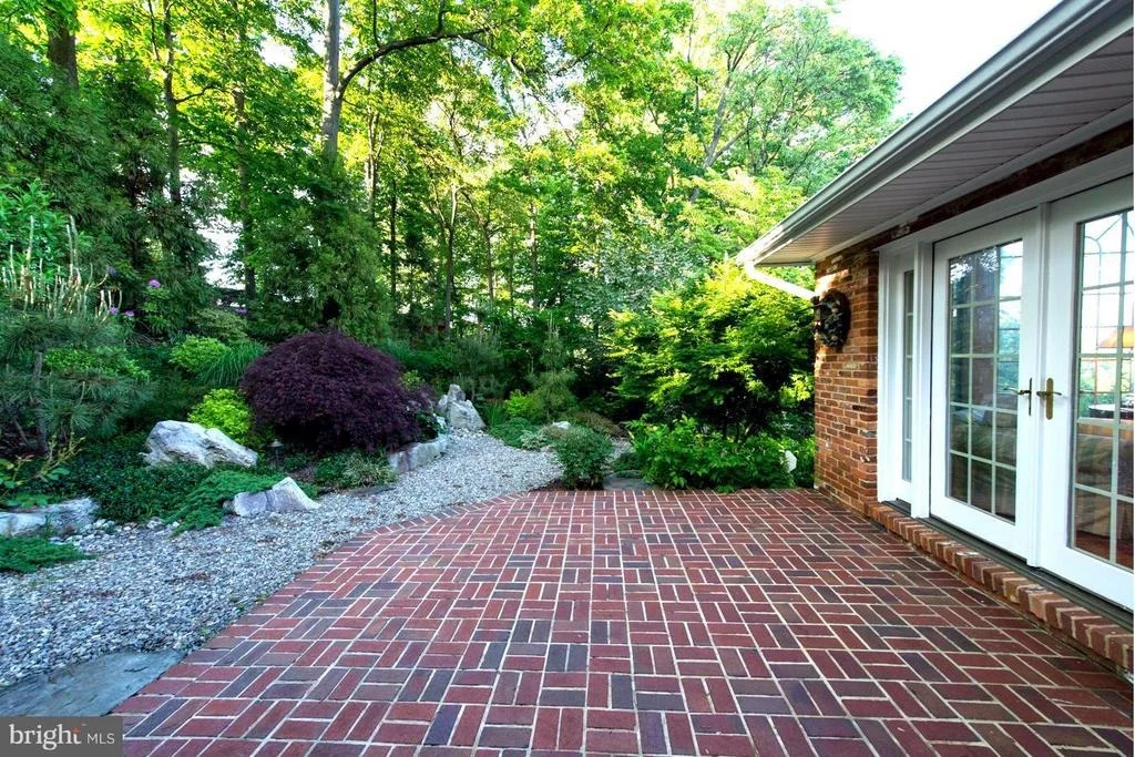 Photo of 1210 HUNTLY PLACE