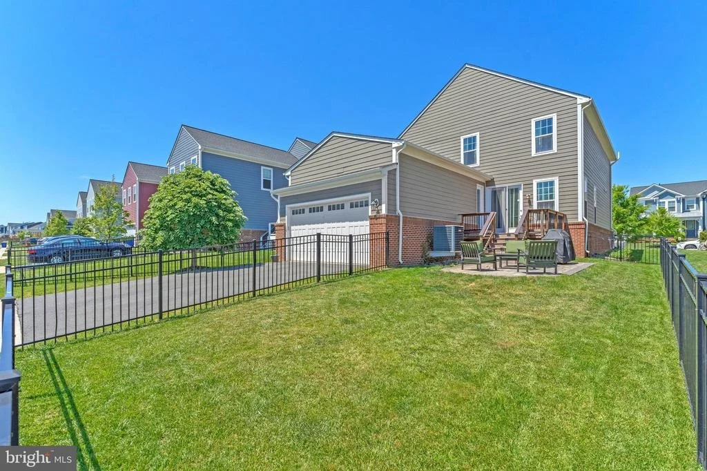 Photo of 1007 THEMIS STREET SE