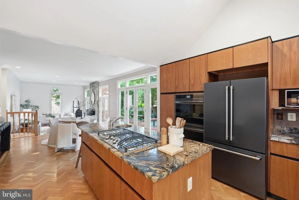 Photo of 6505 RIVER ROAD