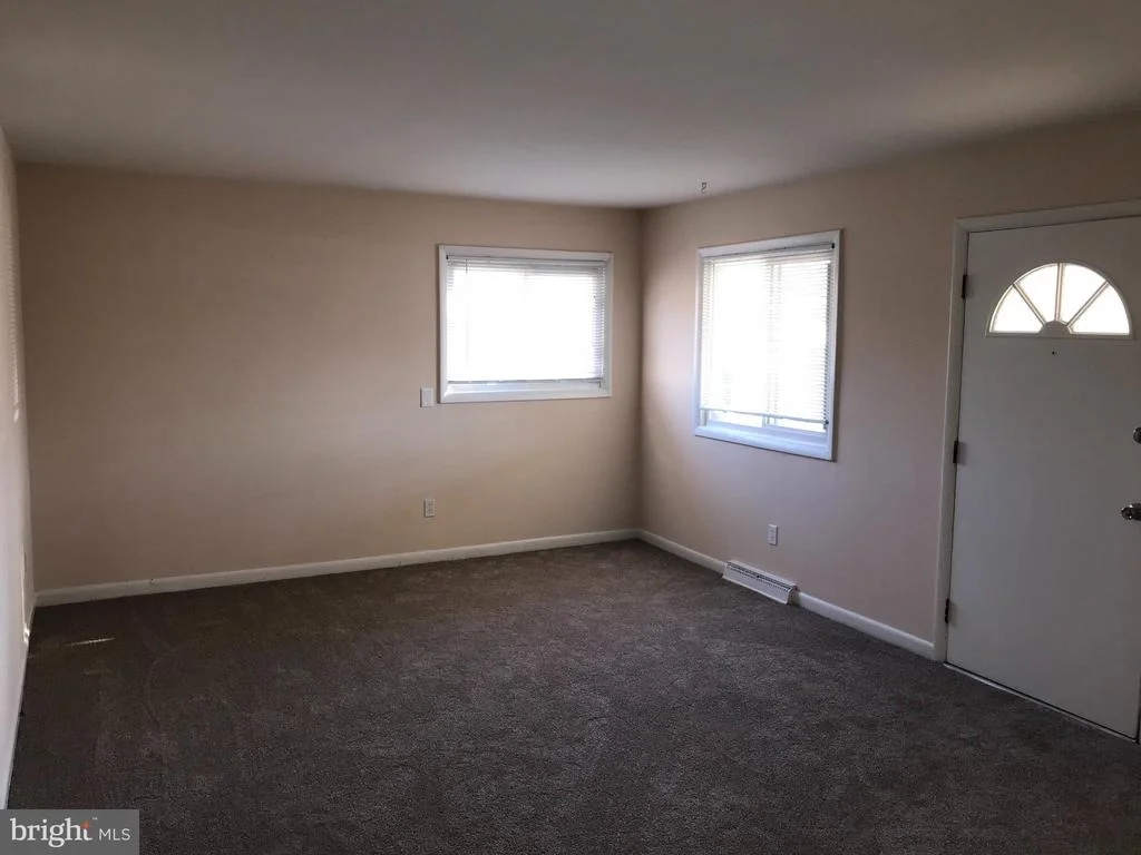 Photo of 6200 AUTH ROAD