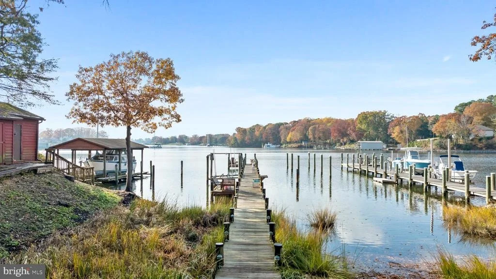 Photo of 206 HARBOR DRIVE