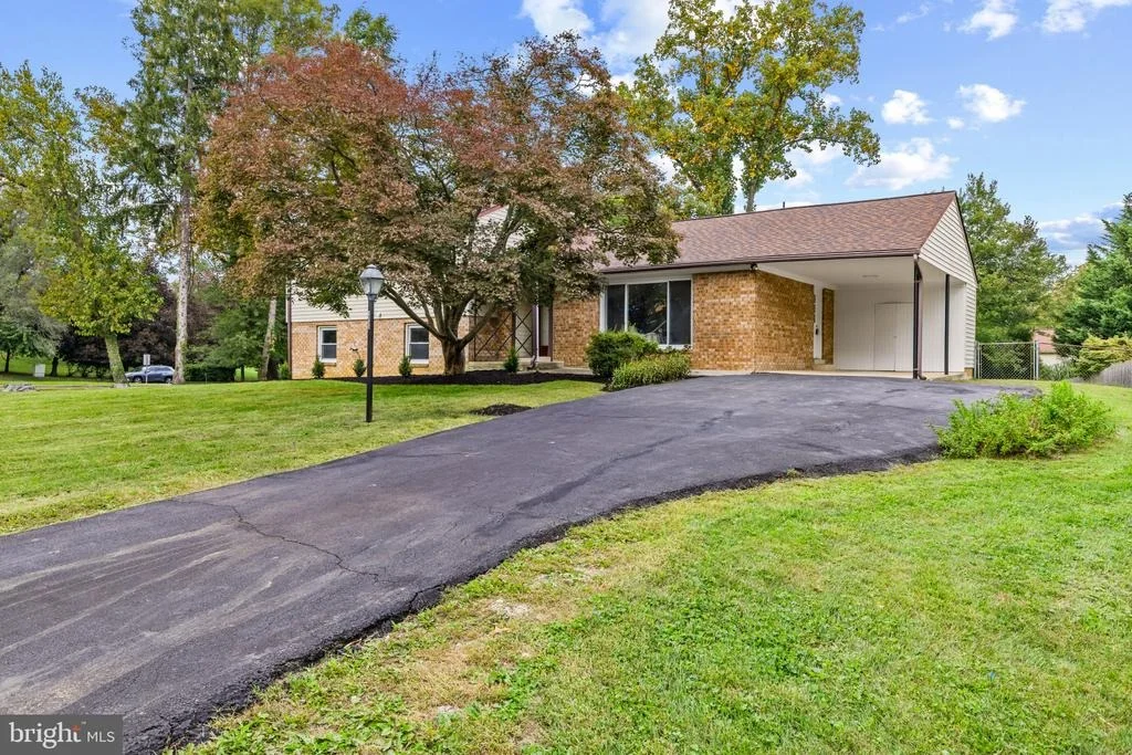 Photo of 4215 OLNEY LAYTONSVILLE ROAD