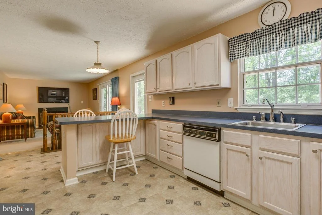 Photo of 9549 RED APPLE LANE