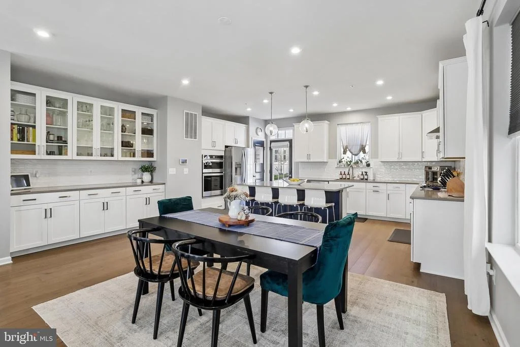 Photo of 1109 SAXTON DRIVE