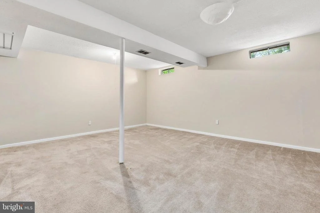 Photo of 9406 HALE PLACE