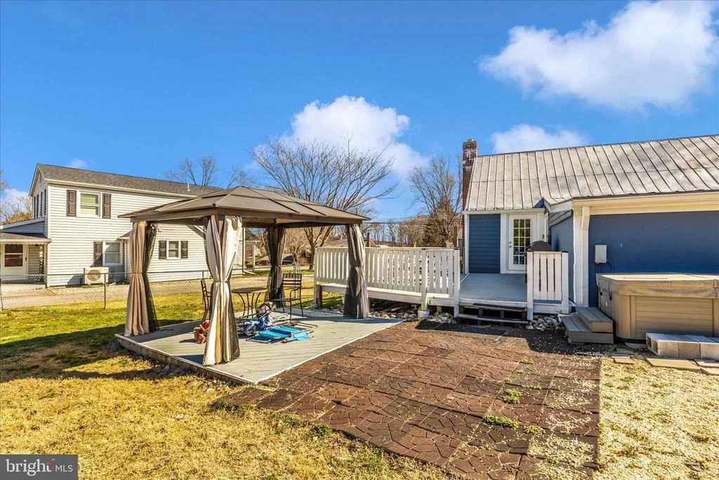 Photo of 5618 BARTONSVILLE ROAD