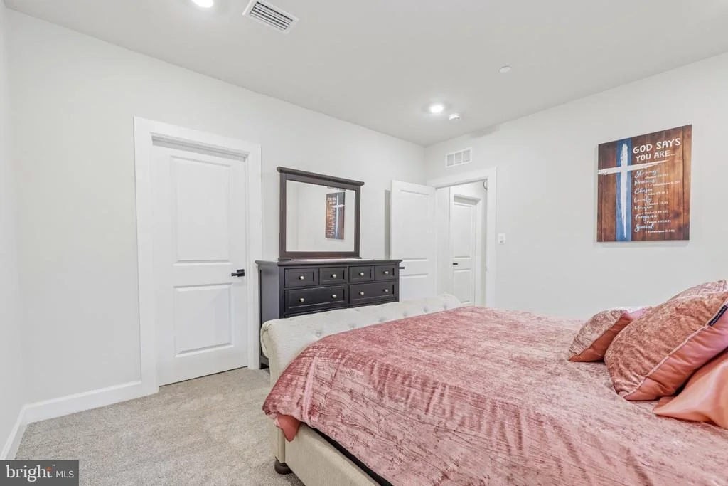 Photo of 2814 CAMOMILE DRIVE E