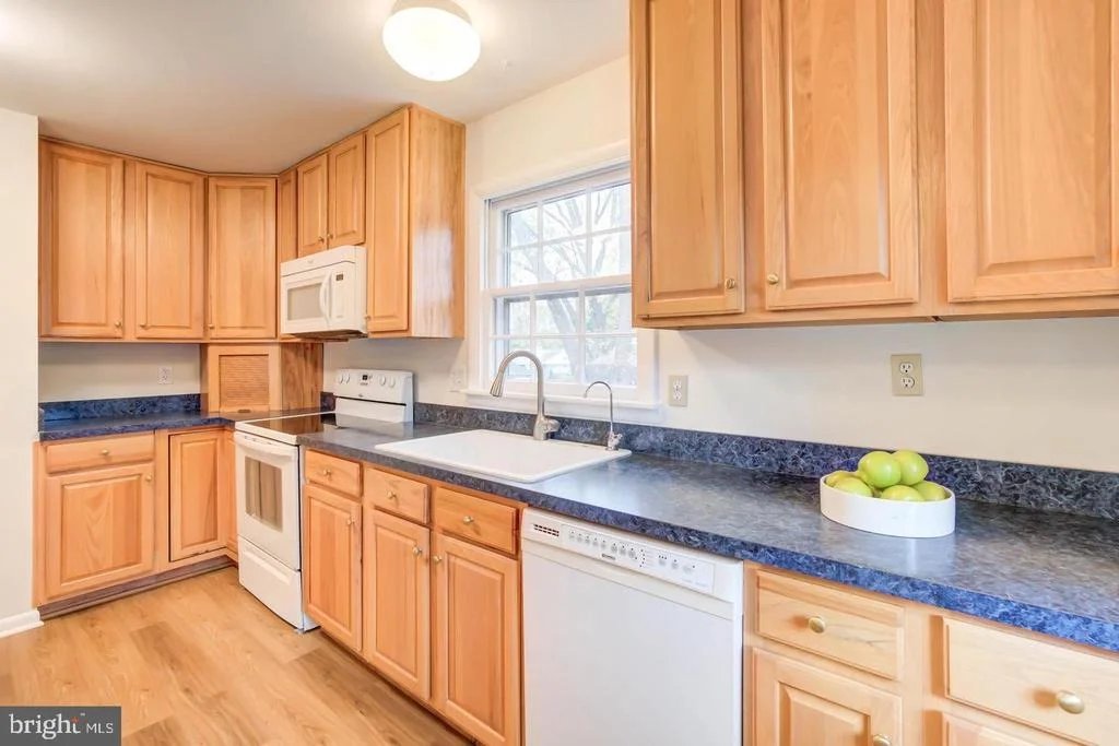 Photo of 11207 EMACK ROAD
