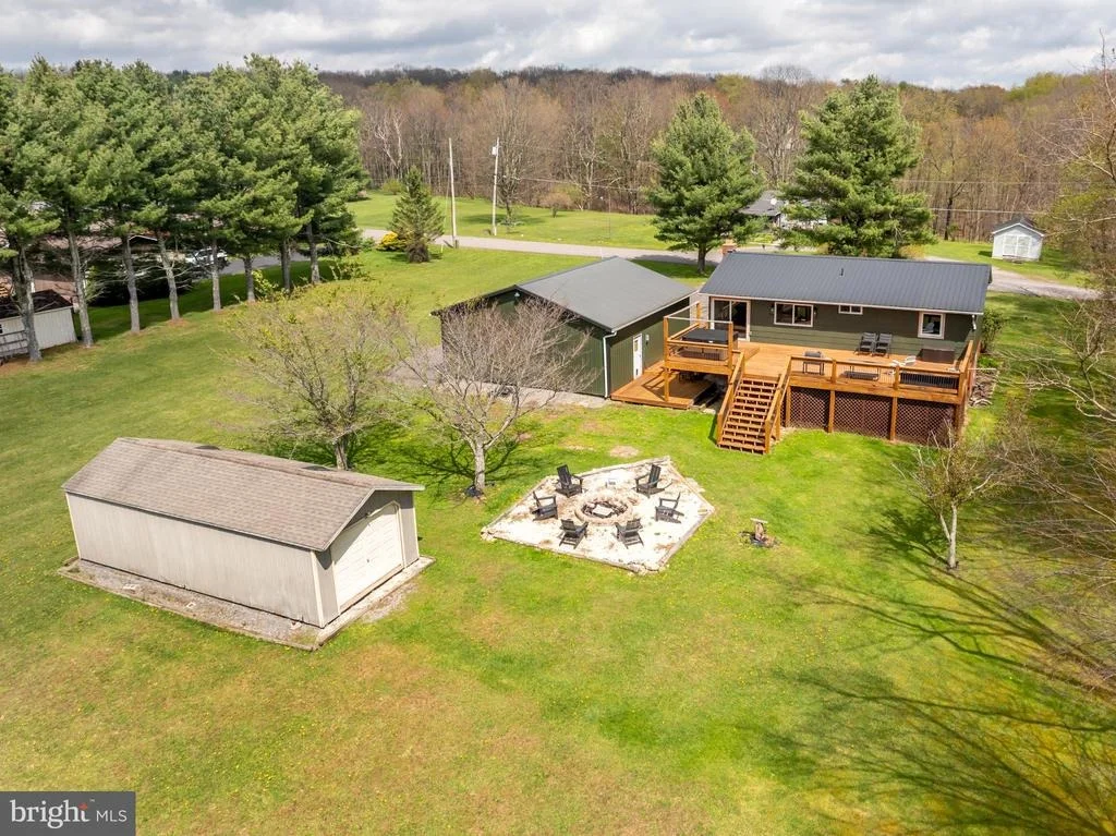 Photo of 1015 PYSELL ROAD