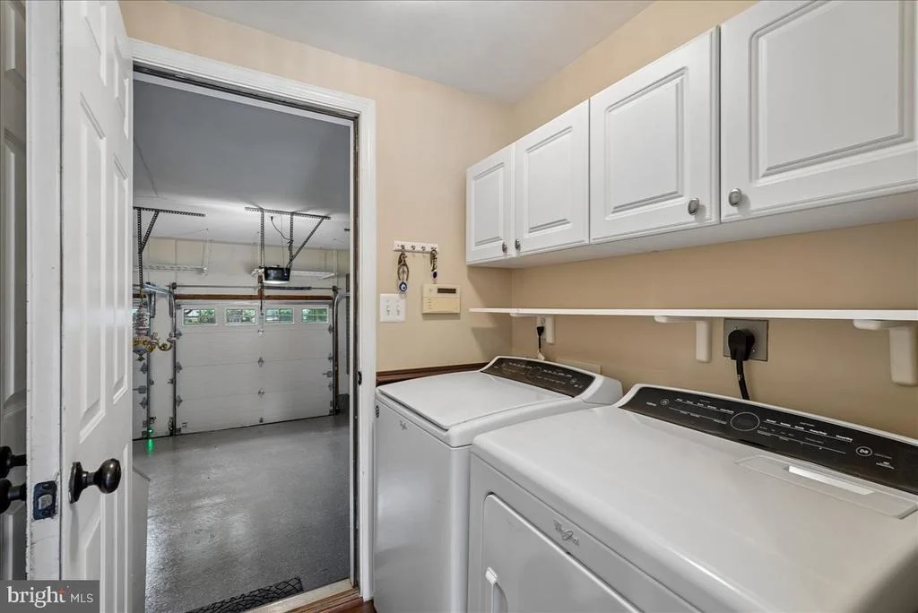 Photo of 320 N CONSTITUTION WAY