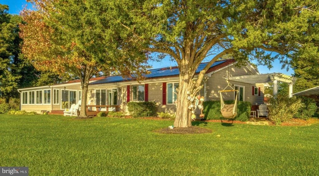 Photo of 16185 BRADBURN LANE