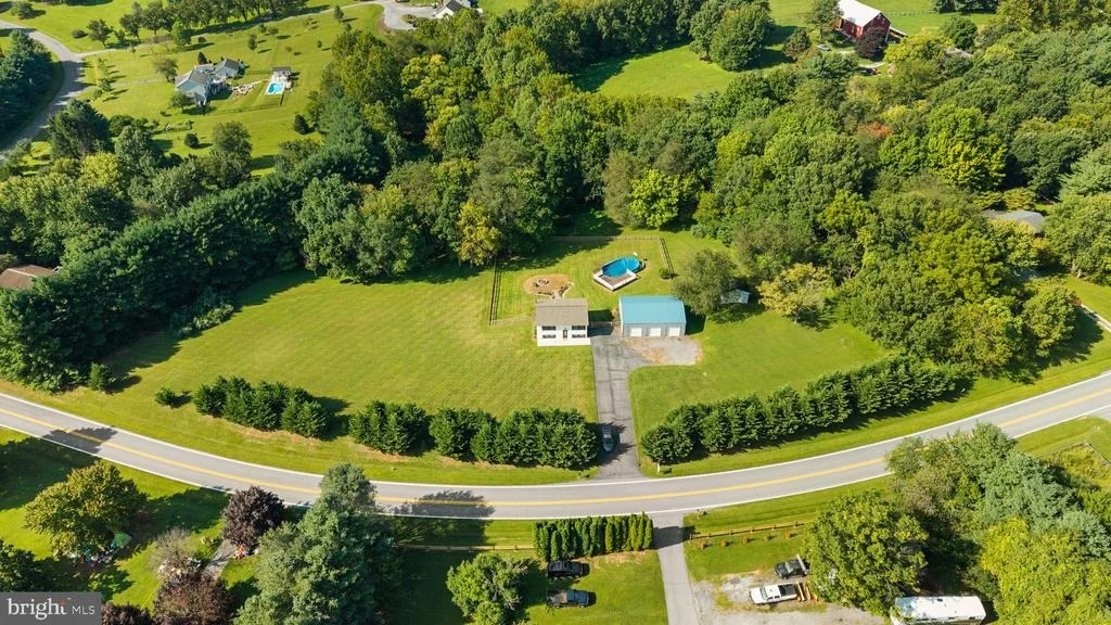 Photo of 839 CHANTER DRIVE