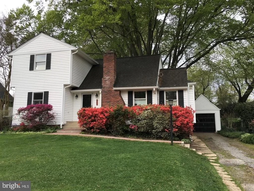 Photo of 10412 EDGEWOOD AVENUE