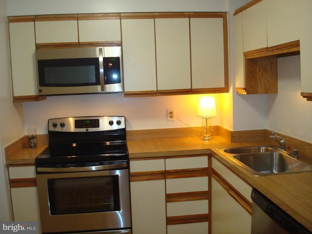 Photo of Unit 4310 at 15100 INTERLACHEN DRIVE