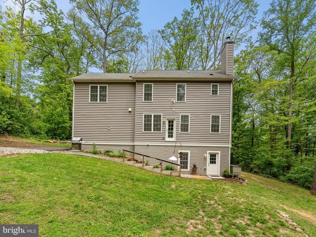 Photo of 995 WILDA DRIVE