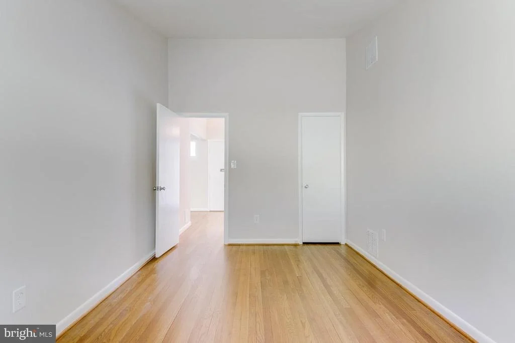 Photo of 217 HILLSBORO DRIVE
