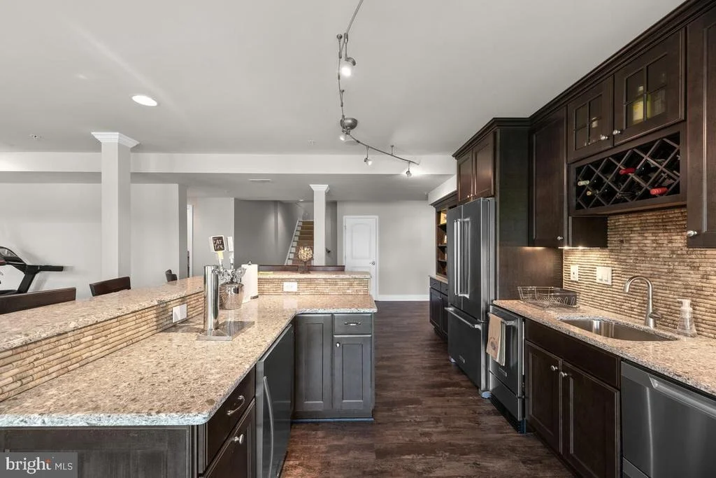 Photo of 1162 OAK VIEW DRIVE