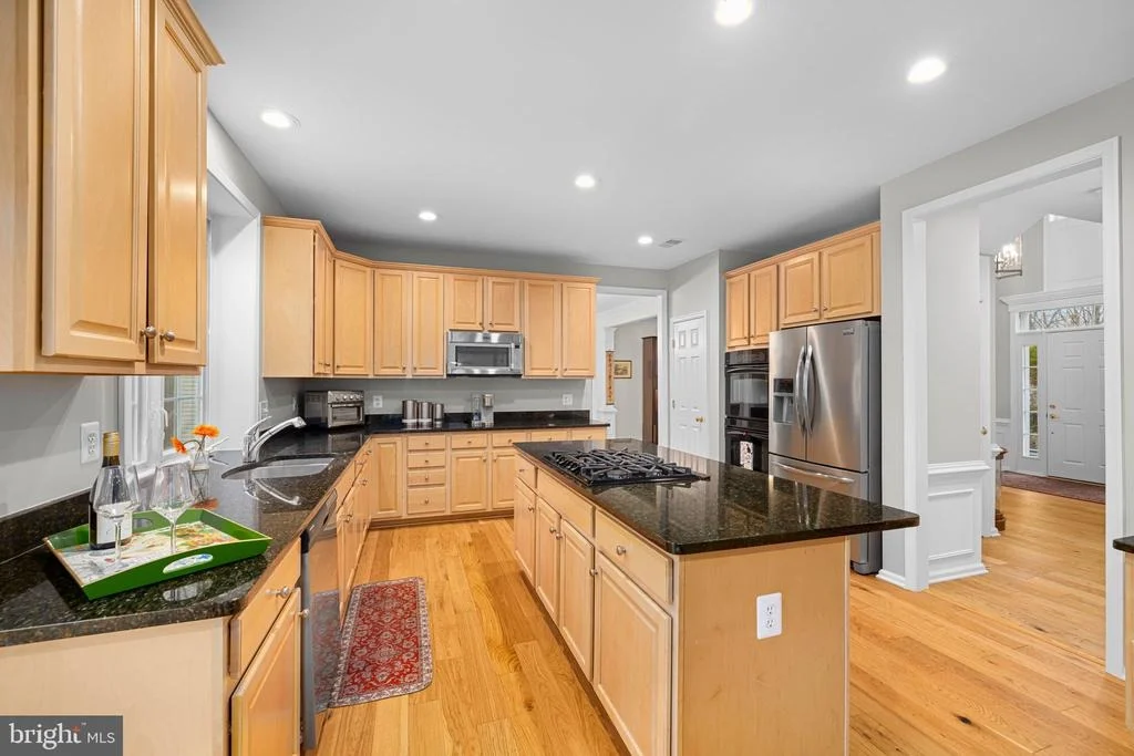Photo of 8068 PAPER BIRCH DRIVE