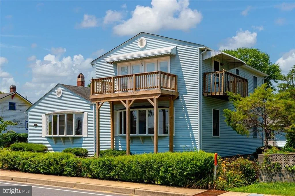 Photo of 8236 BAYSIDE ROAD