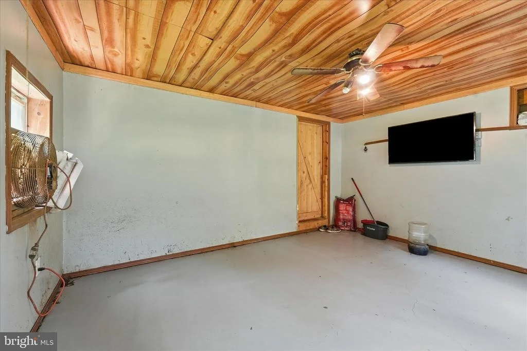Photo of 14316 TOWER ROAD