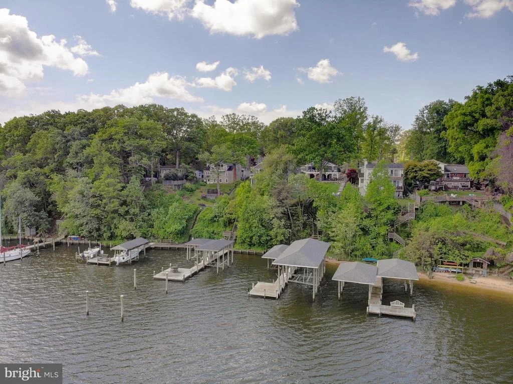 Photo of 1164 OAK VIEW DRIVE