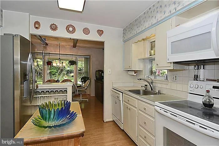 Photo of 12912 MIDDLEVALE LANE