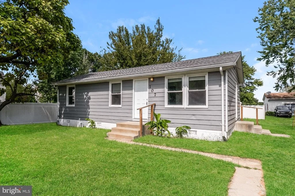 Photo of 107 LEE ROAD
