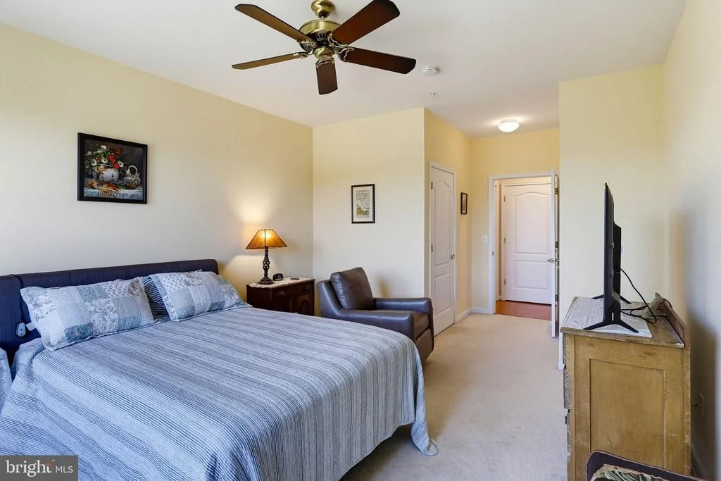 Photo of Unit 304 at 7305 MAPLECREST ROAD