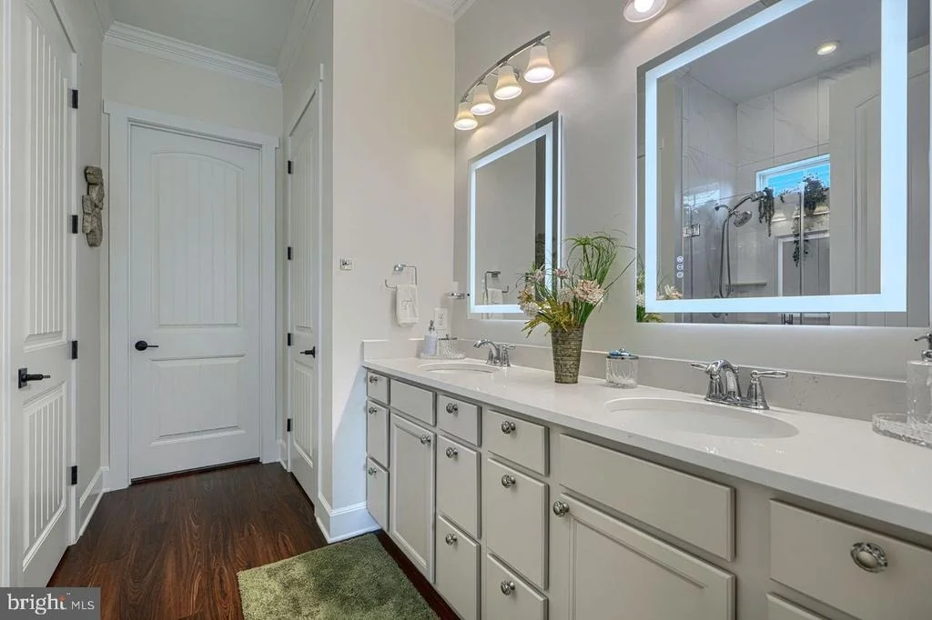 Photo of 320 BAYBERRY DRIVE