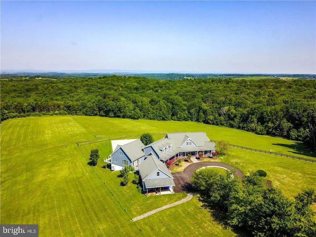 Photo of 26310 JOHNSON DRIVE