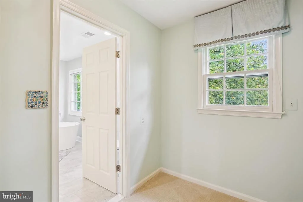 Photo of 22217 CREEKVIEW DRIVE