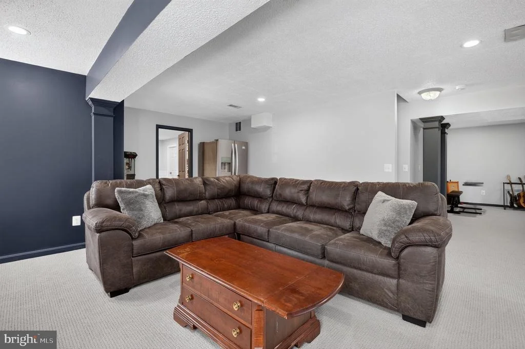 Photo of 6553 BALLYMORE LANE