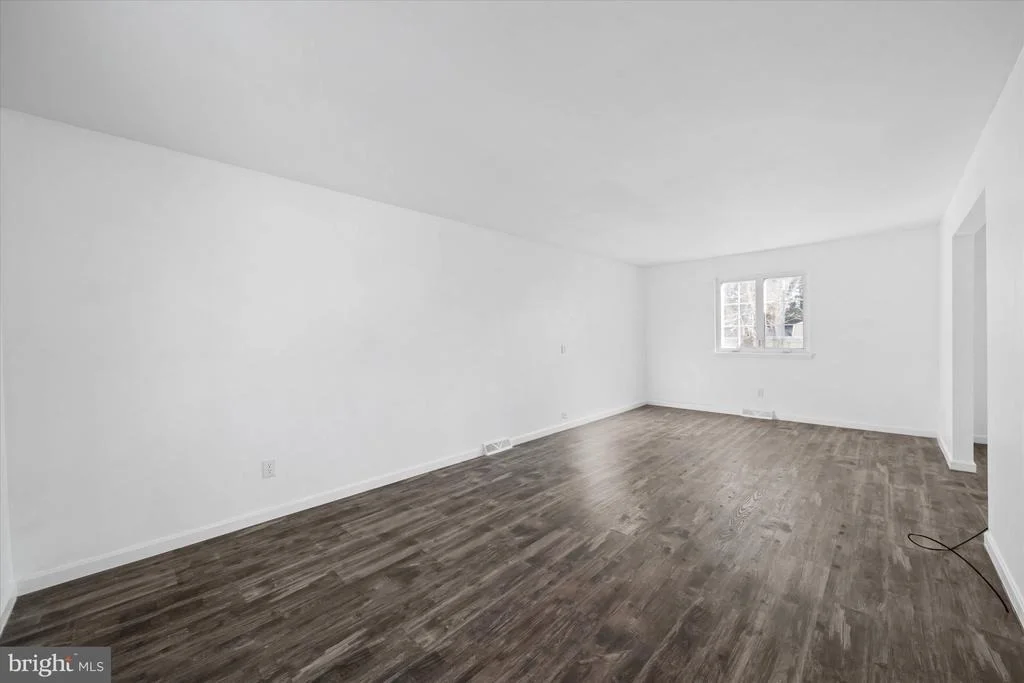Photo of 19 SQUIRE CIRCLE