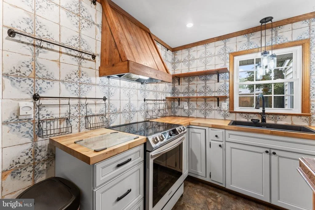 Photo of 5400 KARMA ROAD