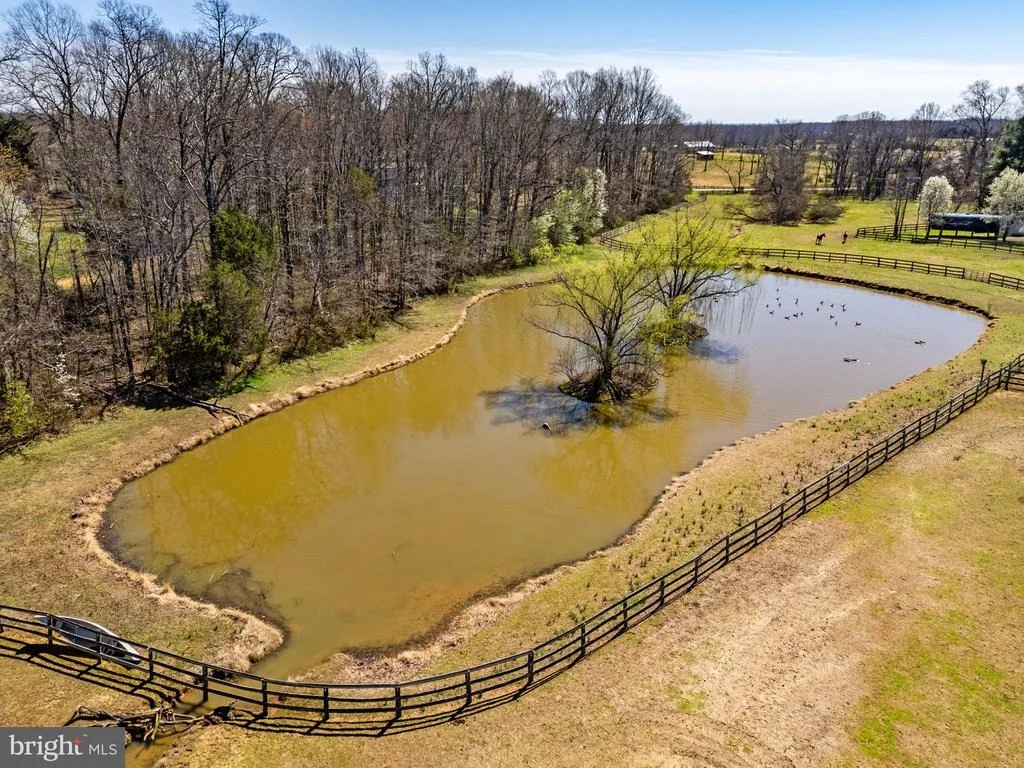Photo of 7453 OPAL ROAD