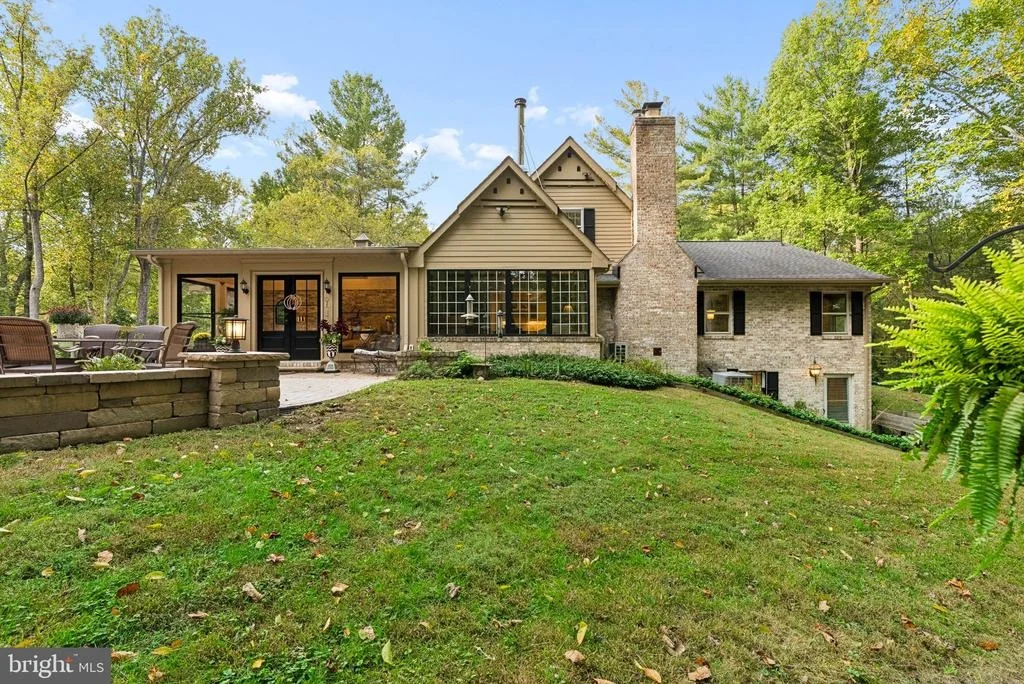 Photo of 14416 MANOR ROAD